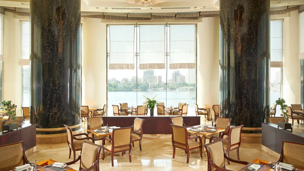 الفندق جراند نايل تاور - القاهرة